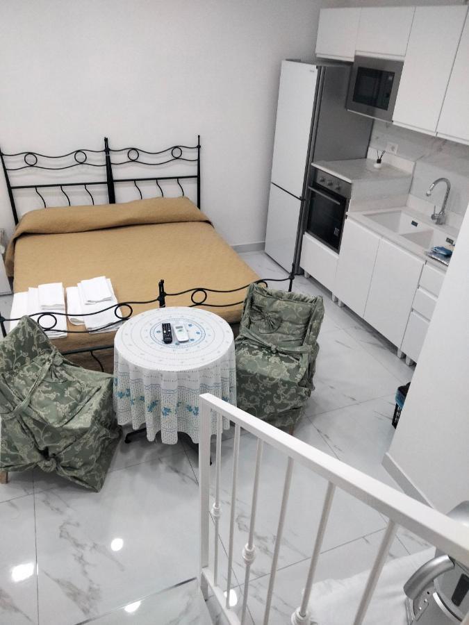 דירות נאפולי Casa Luisa מראה חיצוני תמונה